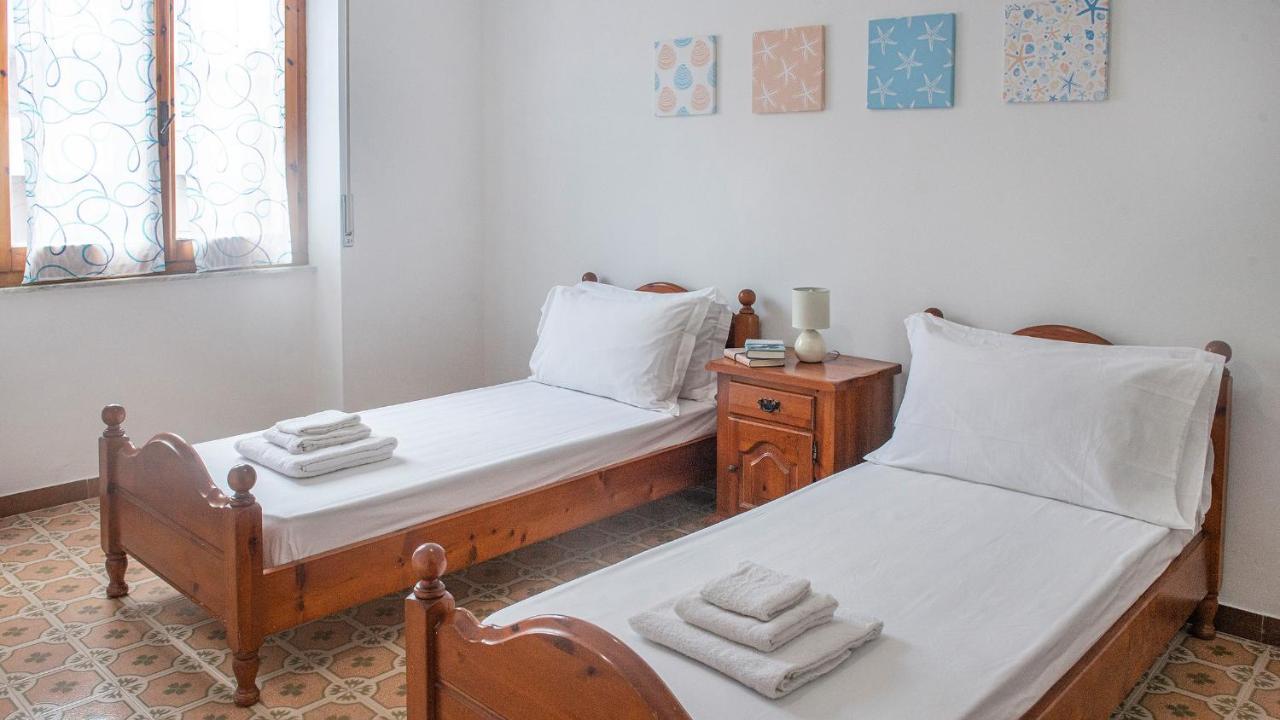 Paoli 89 Apartment Alghero Bagian luar foto